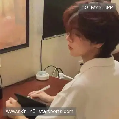 蓬盈晓